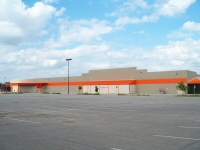 Opened in 2005, Home Depot lasted only 3 years in the loyal Bismarck market.